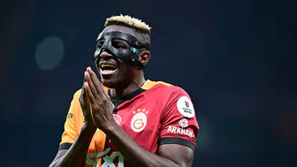 Galatasaray'da Victor Osimhen şoku! Başakşehir maçında sakatlanarak oyundan çıktı