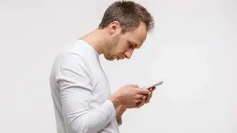 Akıllı telefon kullanımı sağlığınızı nasıl etkiliyor? Uzmanlardan dikkat edilmesi gereken 4 belirti!