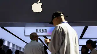 Apple'da devir teslim tamamlandı : John Ternus ve Tim Cook'un kazançları neler olacak?