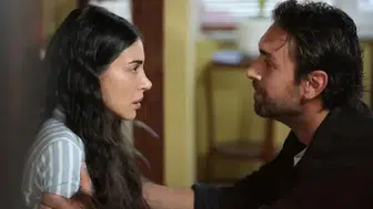 Taşacak Bu Deniz Emriye Varoğlu kimdir? Adil Koçari’nin nesi, neden Koçari’ye dönüyor?