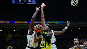 Fenerbahçe Tarfin evinde Virtus Bologna'yı mağlup etti!