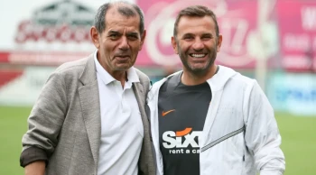 Galatasaray, yıldız futbolcu ile el sıkıştı!