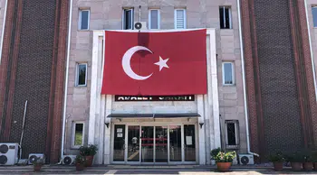 Isparta'da dehşet: Erkek arkadaşını tornavidayla ağır yaraladı!