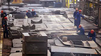 Fabrika çatısından düşen işçi hayatını kaybetti