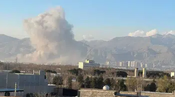 İran'ın yeni dini liderinin seçileceği Uzmanlar Meclisi binası bombalandı