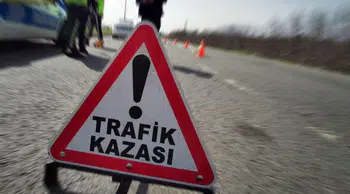 Isparta-Antalya yolunda kaza : 2 ölü, 4 yaralı