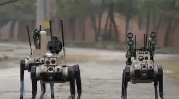 Çin ordusundan savaş meydanında yeni dönem : Akıllı 'kurt sürüleri' robotlar tanıtıldı
