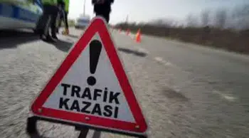 Denizli Honaz'da traktör devrildi : Sürücü hayatını kaybetti, oğlu yaralandı