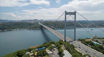 İstanbul Boğazı’nda gemi trafiği askıya alındı