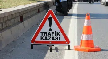 Tokat Erbaa'da okul servisiyle otomobil çarpıştı : 10 öğrenci yaralandı