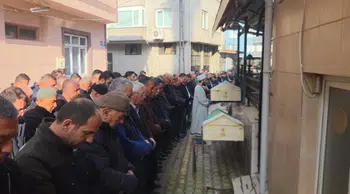 Bursa'daki silahlı kavgada ölen baba ve oğlu son yolculuğuna uğurlandı