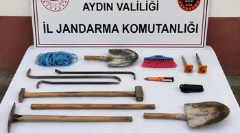 Aydın’da tarihi alanda kaçak kazıya suçüstü : 3 kişi yakalandı
