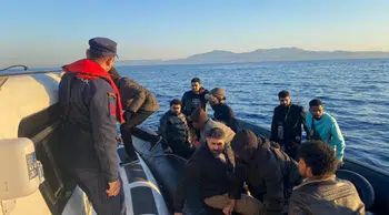 Kuşadası açıklarında 18 düzensiz göçmen kurtarıldı