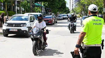 Adana’da motosiklet denetimi : 274 sürücüye ceza