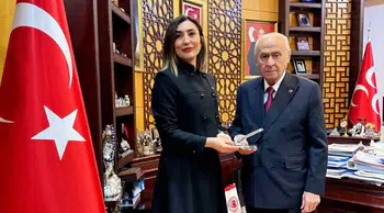 Alevi-Bektaşi Kültür ve Cemevi Başkanı Esma Ersin'den MHP Lideri Bahçeli'ye ziyaret
