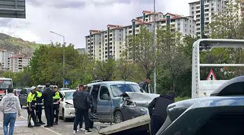 Gümüşhane’de zincirleme trafik kazası : 4 yaralı