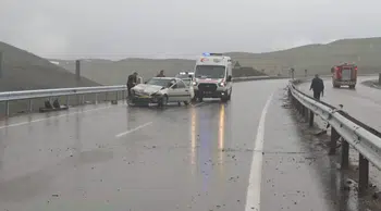 Erzurum Aşkale'de zincirleme trafik kazası : 3 yaralı