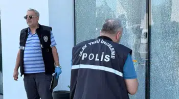 Antalya Kepez'de oto galeriye silahlı saldırı : İş yerine kurşunlar isabet etti