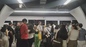 M7 Mahmutbey Metro Hattı'nda arıza : İstasyonlarda yolcu yoğunluğu oluştu