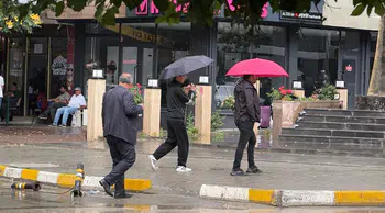Iğdır’da sağanak yağış etkili oldu : Cadde ve sokaklar su altında kaldı
