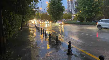 Ankara'da sağanak yağış çilesi: Cadde ve sokaklar suyla doldu