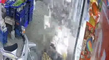 Manisa'da sıcak hava sirke şişesini bomba gibi patlattı