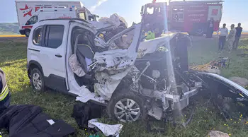 Erzurum'da feci kaza : 1'i bebek 3 ölü, 4 yaralı