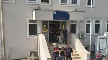 Sakarya'da 30 milyonluk kablo hırsızlığı operasyonu : 7 tutuklama