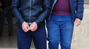 Kırmızı bültenle aranan uyuşturucu kaçakçısı Mersin'de yakalandı
