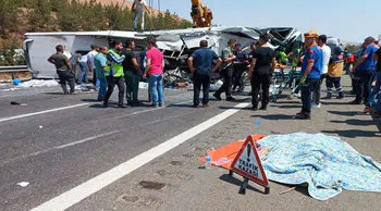 Şırnak Silopi’de tanker devrildi : 25 yaşındaki şoför hayatını kaybetti