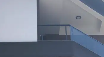 Denizli’de 4. kattan düşen ilkokul öğrencisi yaralandı