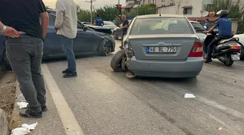 Osmaniye'de zincirleme trafik kazası : 2 yaralı