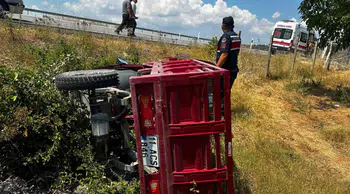 Bilecik'te elektrikli motosiklet şarampole devrildi : 1 yaralı