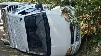 Giresun'da fındık işçilerini taşıyan kamyonet devrildi
