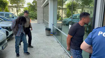Samsun'da polise saldırdılar ! Kafa atıp ısırdıkları öne sürülen 2 kişi tutuklandı