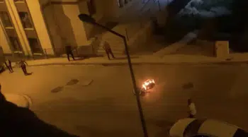 Elazığ'da akılalmaz olay : Sokak ortasında motosikletini ateşe verdi