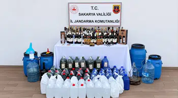 Sakarya’da kaçak içki operasyonu : 400 litre etil alkol ele geçirildi