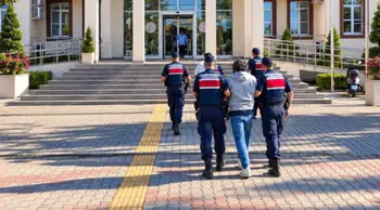 Çanakkale'de kendilerini polis olarak tanıtan dolandırıcılar 2 milyon liralık ziynet eşyası aldı