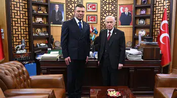 Özgür Bayraktar kimdir? MHP Genel Başkan Yardımcısı olarak görevine nasıl başladı?