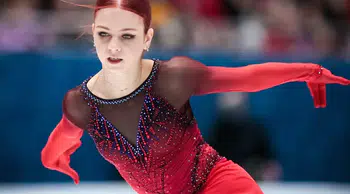 Dörtlülerin kraliçesi olarak bilinen Alexandra Trusova kimdir, kaç yaşında ve nereli?