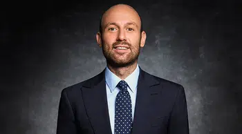 Onur Güvenatam kimdir? Hande Erçel'in sevgilisi kim, kaç yaşında ve mesleği nedir?