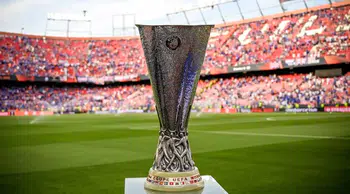 UEFA Avrupa Ligi kupası altından mı, değeri ne kadar? Kupa kaç kilo?