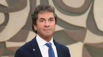 Cem Hakko kimdir?