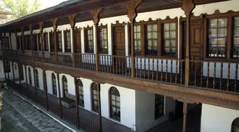 Konakaltı Kültür Merkezi’nin 6 parseli Mihrişah Valide Sultan Vakfı’na tescil edildi