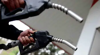 Mazota indirim var mı, ne zaman gelecek? 24 Eylül bu gece benzine, motorine indirim var mı?
