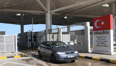Gurbetçiler Türkiye'ye gelmeye devam ediyor: Vatan ve sıla özlemi...