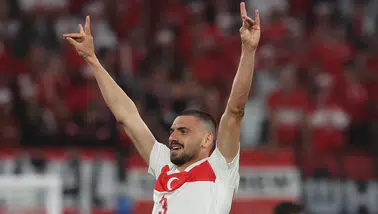 Milli futbolcu Merih Demiral'dan Ramazan ayı boyunca iftar!