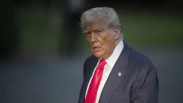 Trump, İran'a ait 9 geminin batırıldığını söyledi