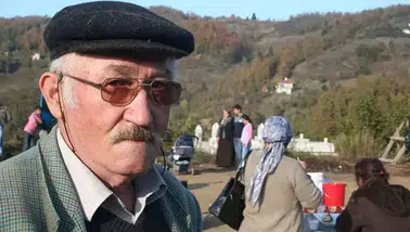 Erzurum'da patpat devrildi : Yaşlı çifti ölüm ayırdı