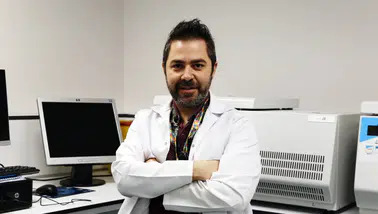 Prof. Dr. Kaan Yılancıoğlu Kimdir ve Hangi Alanlarda Çalışmalar Yapmaktadır?